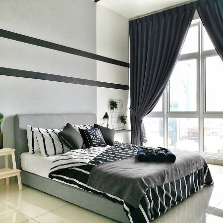 Kitolo Home @ Twin Galaxy 02, Jb星梦奇缘studio款 Джохор-Бару Экстерьер фото